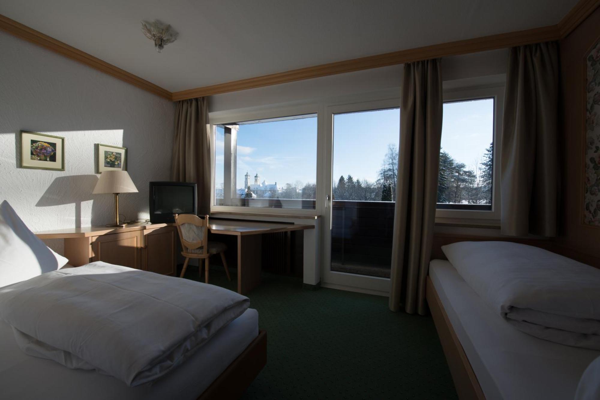 Hotel St. Ulrich Garni Ottobeuren Værelse billede